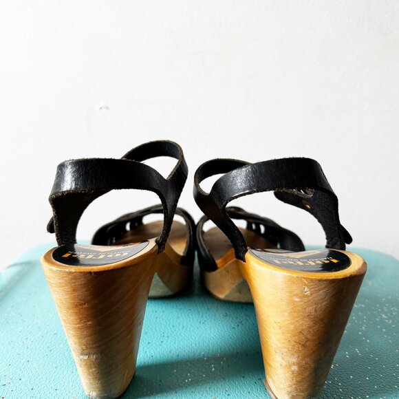 Toffel Swedish Hasbeens Black strappy leather clogs - Picture 8 of 13